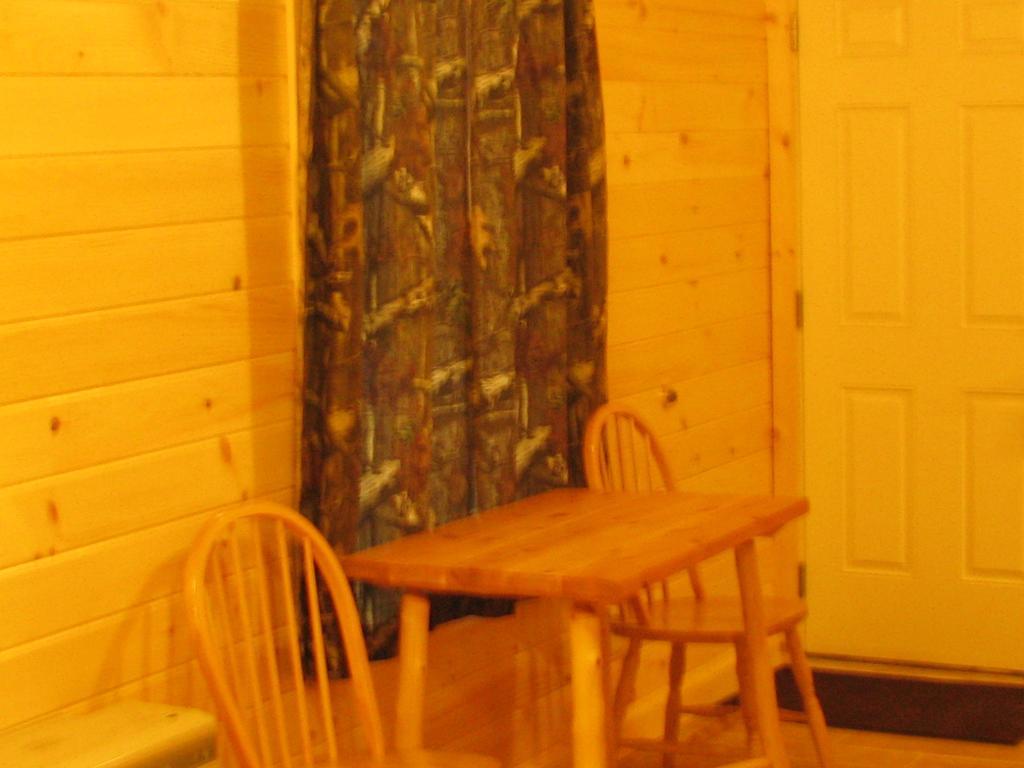 Pine Knoll Hotel Lakeside Lodge & Cabin Old Forge Pokoj fotografie