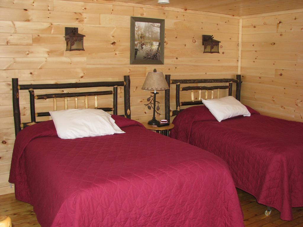 Pine Knoll Hotel Lakeside Lodge & Cabin Old Forge Pokoj fotografie