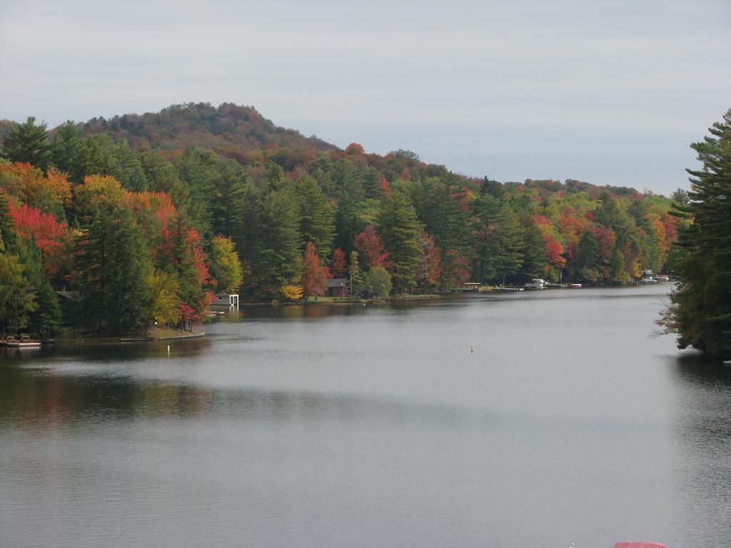 Pine Knoll Hotel Lakeside Lodge & Cabin Old Forge Pokoj fotografie