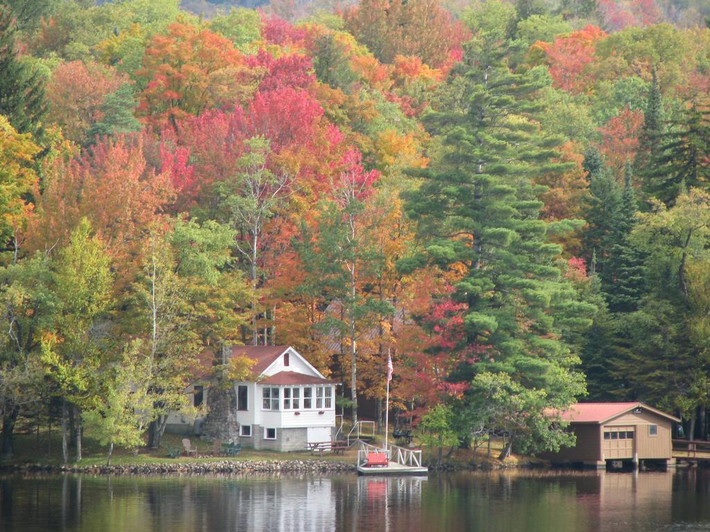 Pine Knoll Hotel Lakeside Lodge & Cabin Old Forge Pokoj fotografie