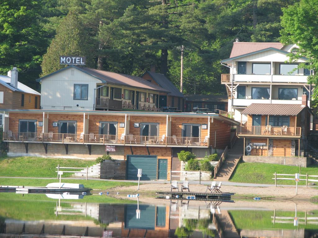 Pine Knoll Hotel Lakeside Lodge & Cabin Old Forge Pokoj fotografie